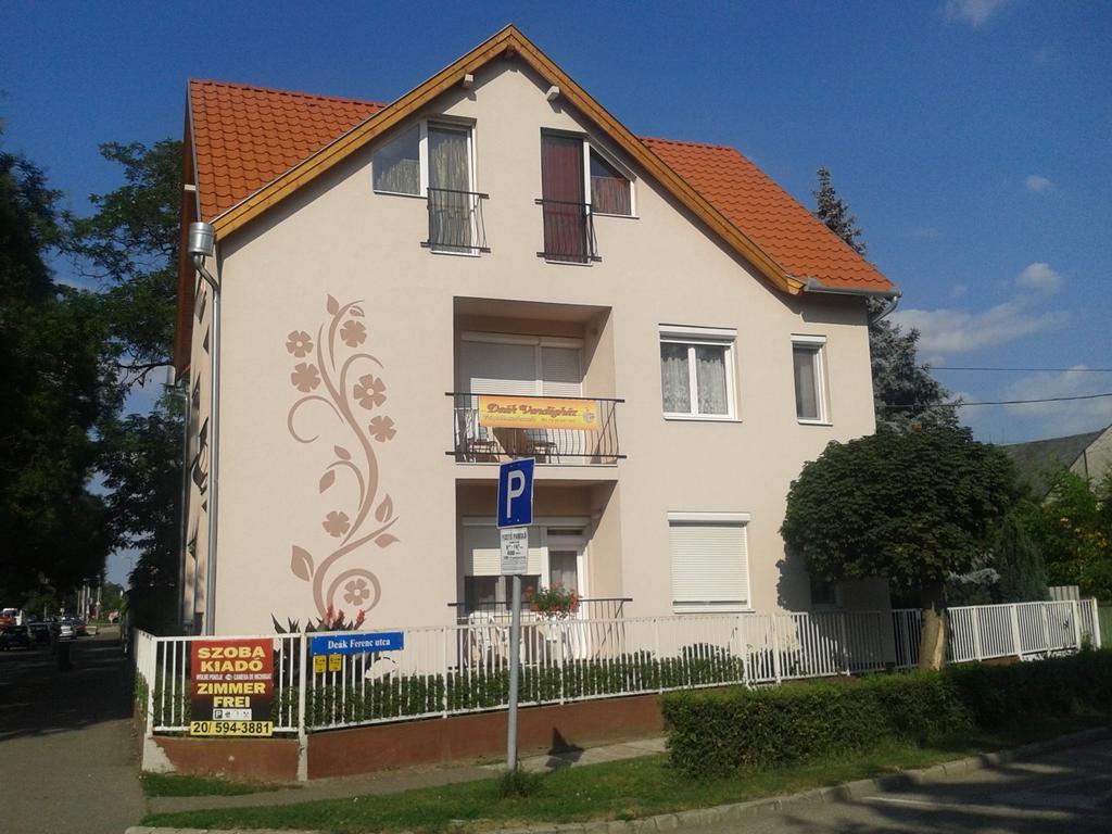 Deak Vendeghaz Apartman 호텔 Hajdúszoboszló 외부 사진