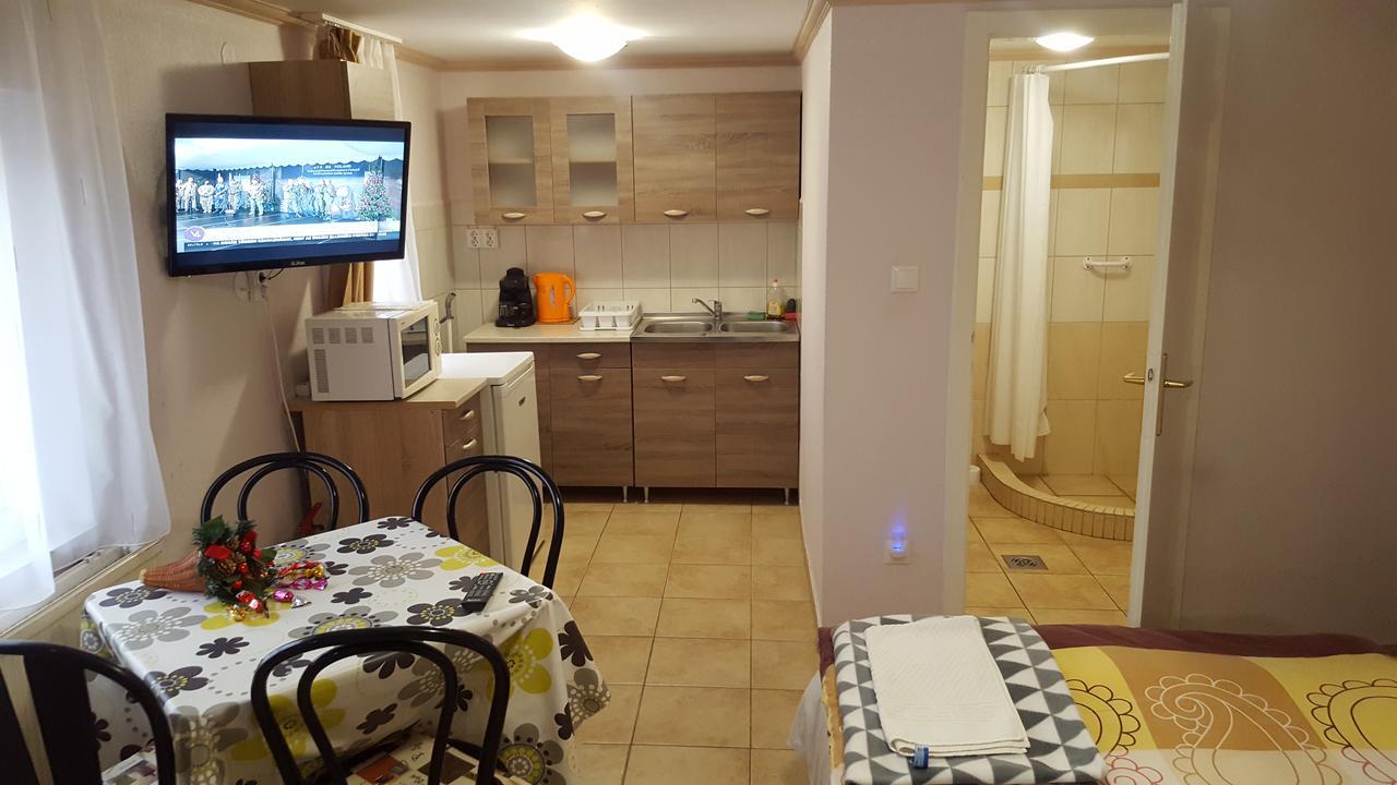 Deak Vendeghaz Apartman 호텔 Hajdúszoboszló 외부 사진
